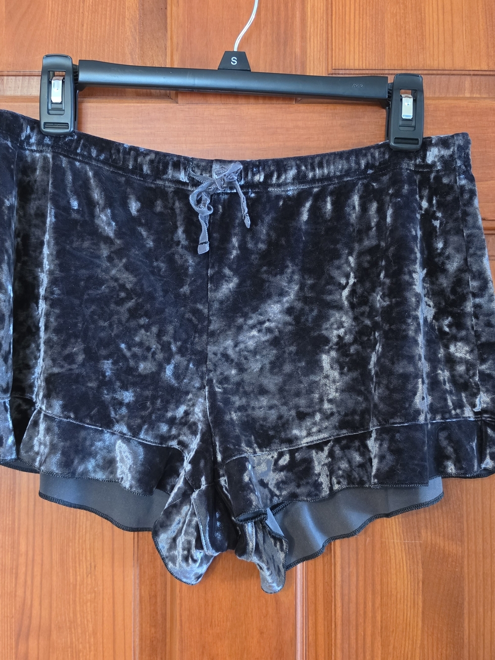 Victoria's Secret Gray Velvet Lounge Shorts M